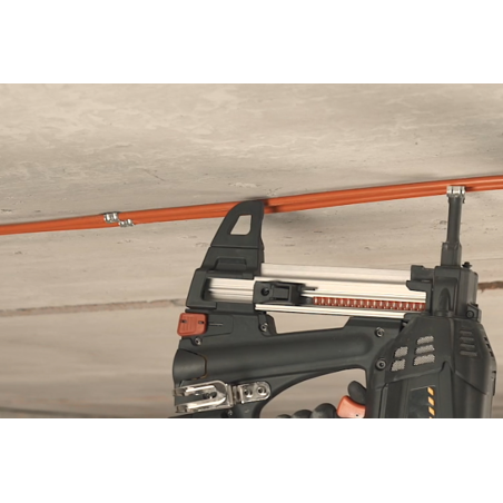 FORCE ONE med magasin för 40 spikar